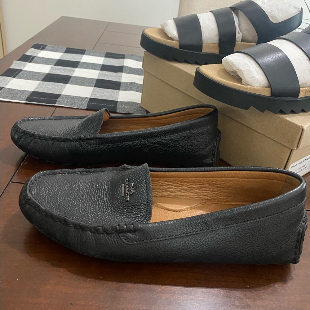 COACH LEATHER LOAFER FLATS SIZE 8